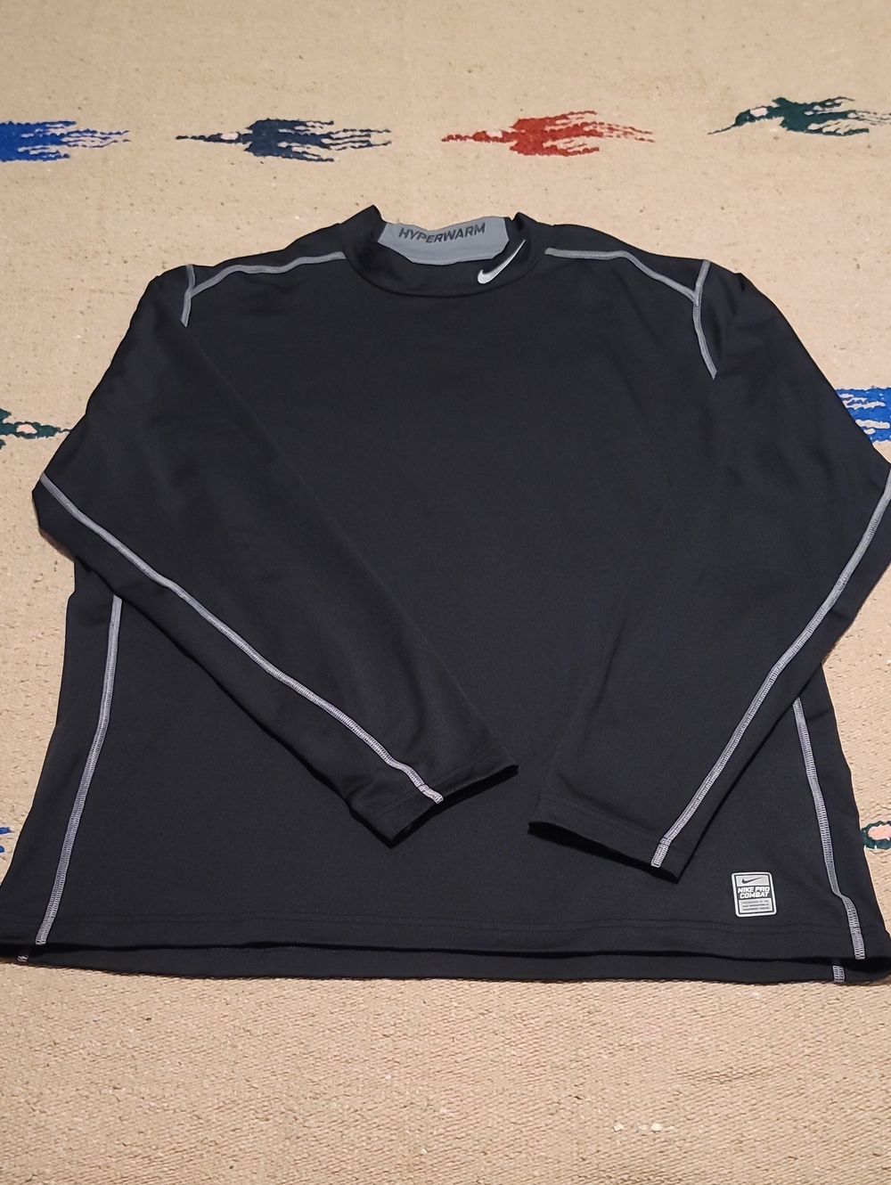 NWOT Nike Pro Combat Mens Black Hyperwarm Dri Fit Long-Sleeve Performance Top